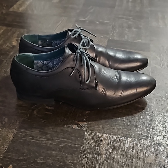Ted Baker dress shoes - Picture 2 of 9